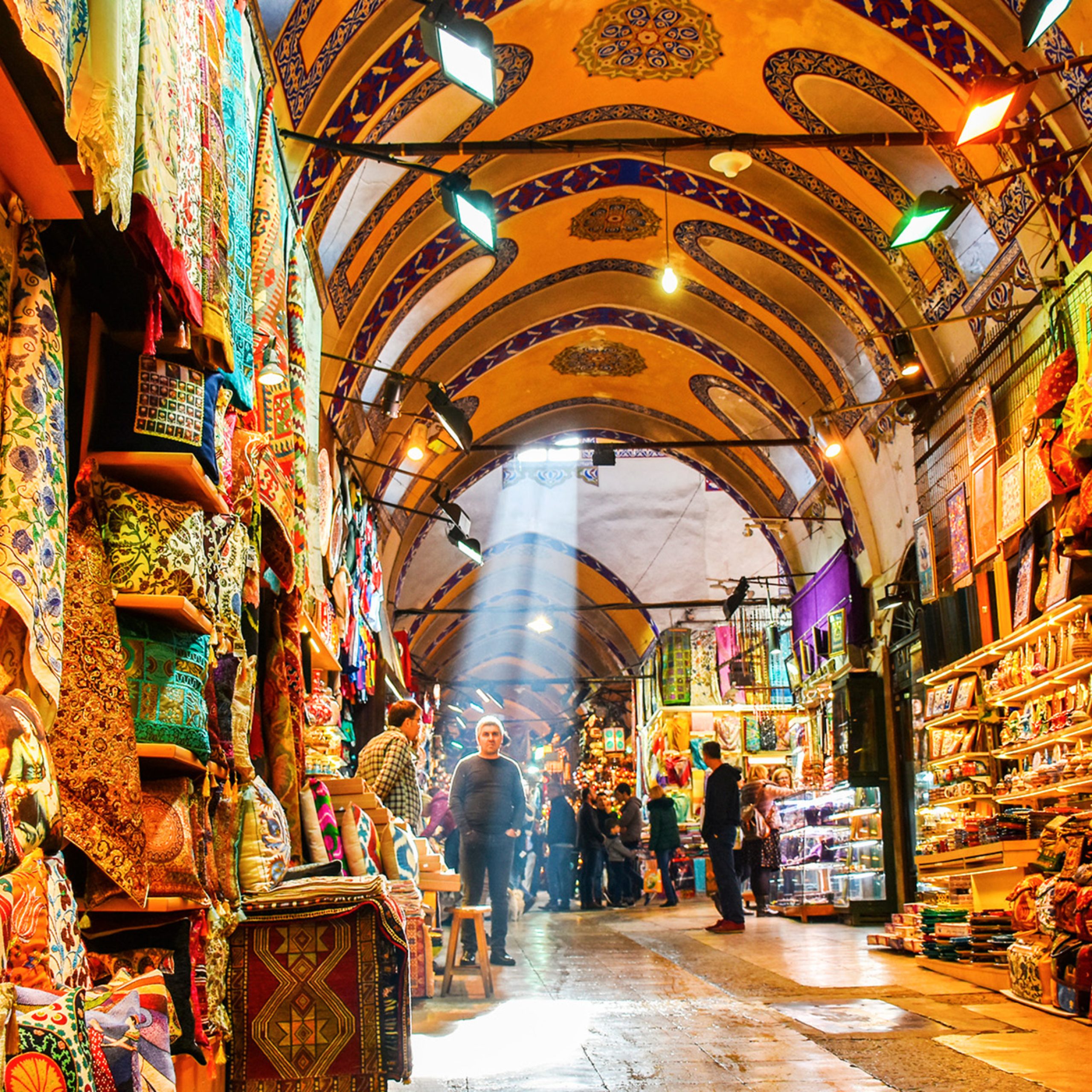 Exploring The Grand Bazaar, Istanbul Turkey: A Shopper's Paradise